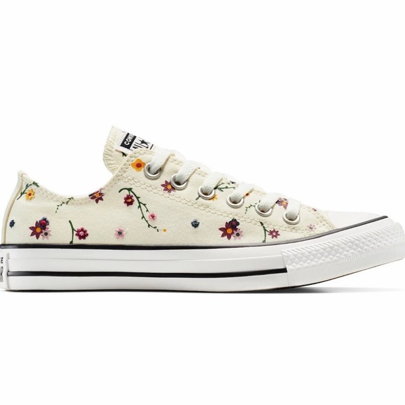 Converse Shoes - Converse Women's Chuck Taylor All-star low Floral Sneakers 7.5/9.5